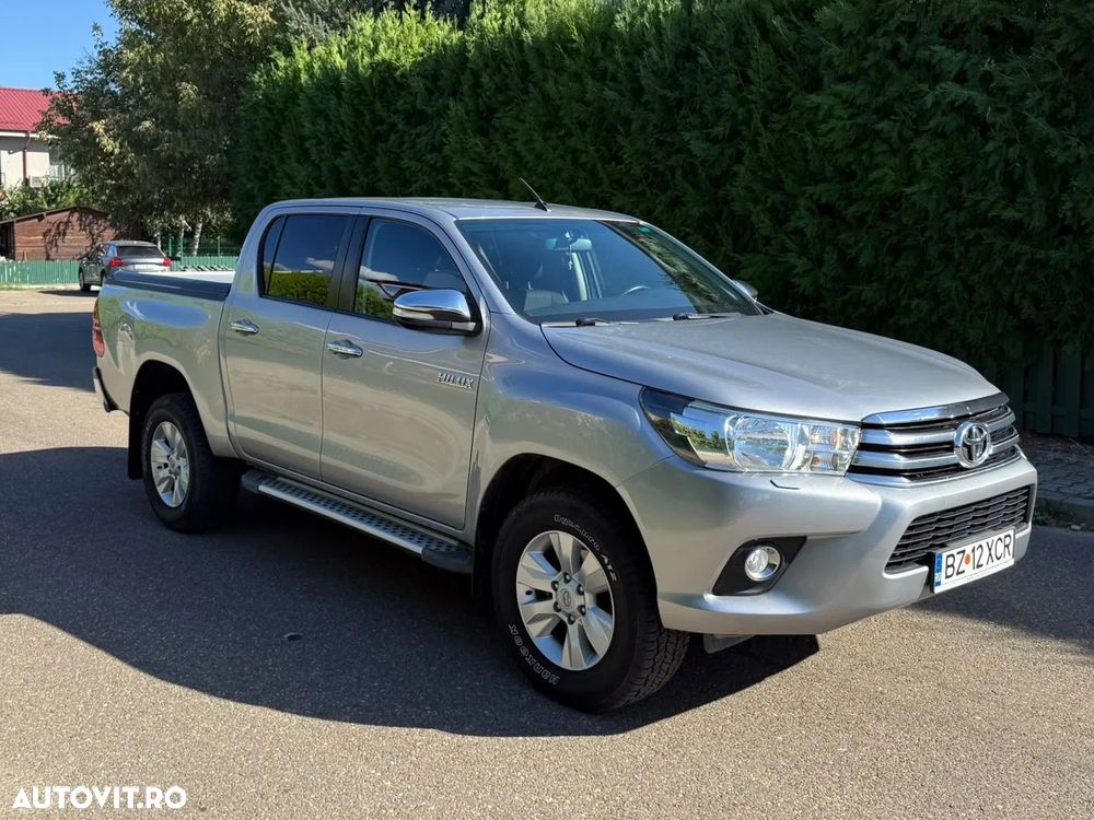 Toyota Hilux - 2