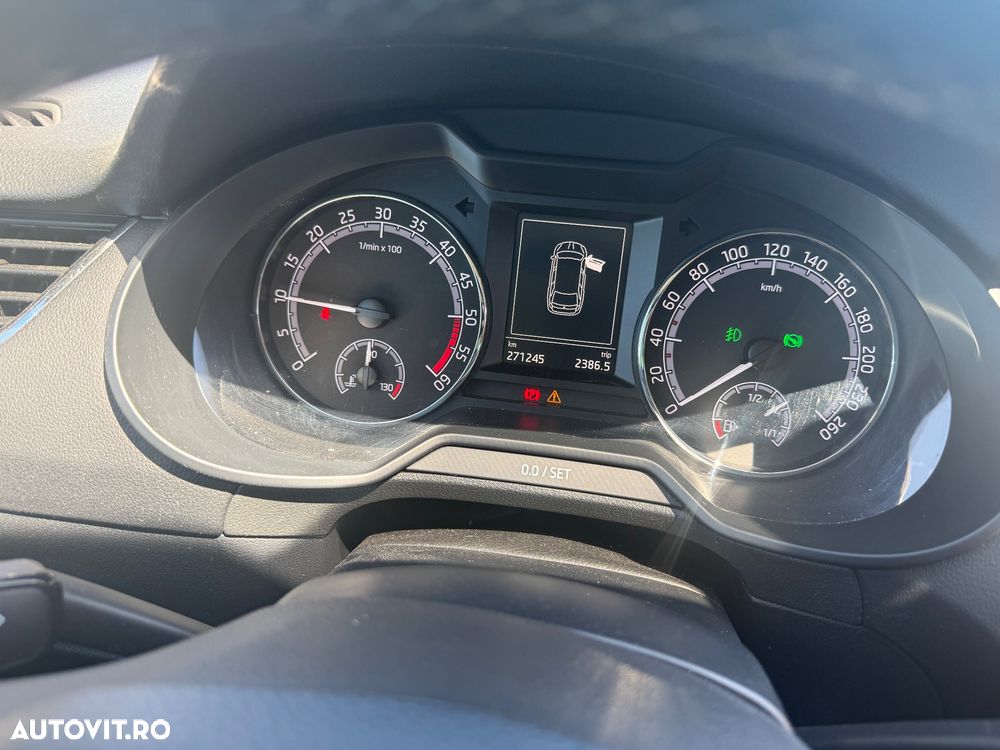 Skoda Octavia 2.0 TDI DSG Drive - 9