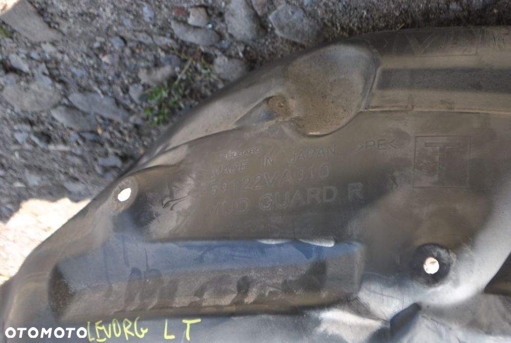 Nadkole lewy tył Levorg - 2