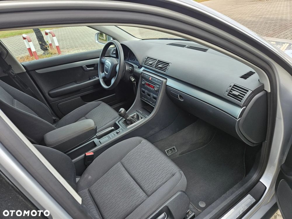 Audi A4 Avant - 6