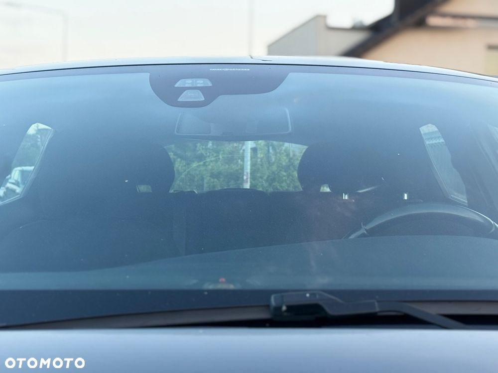 Volvo V40 D2 R-Design Summum - 18