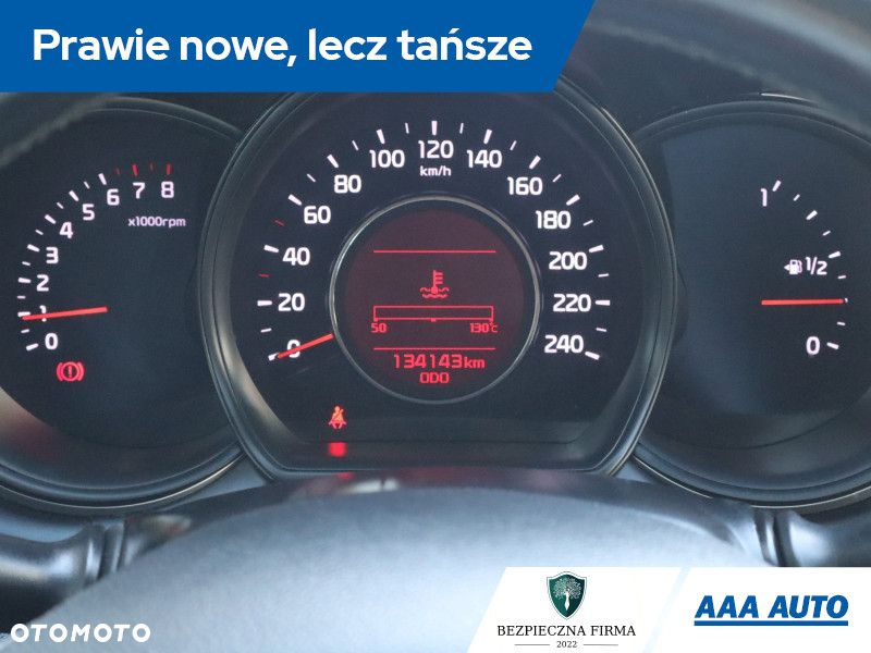 Kia Ceed - 12