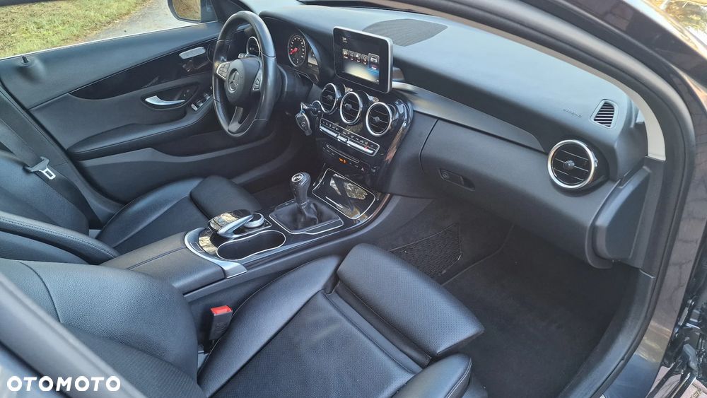 Mercedes-Benz Klasa C 200 (BlueTEC) d T Exclusive - 24