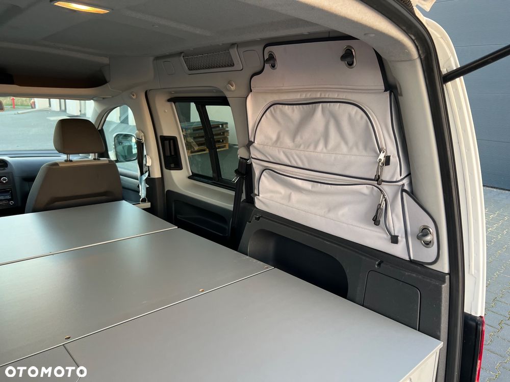 Volkswagen Caddy - 27