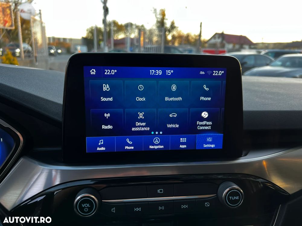 Ford Kuga 2.5 Duratec FHEV AWD Titanium - 28