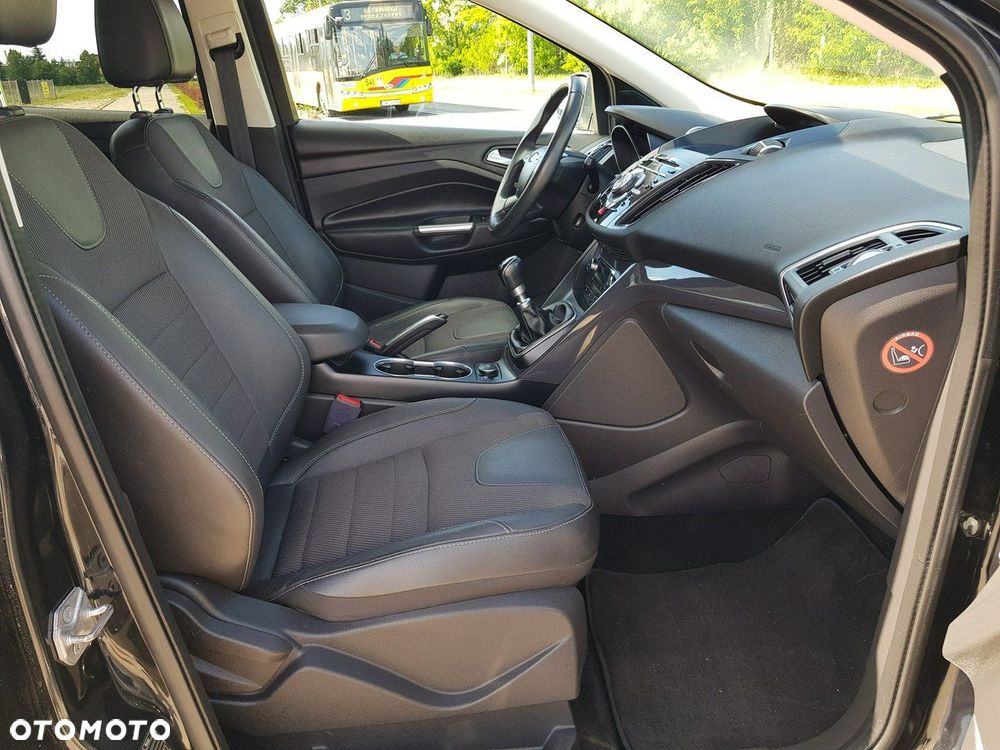 Ford Kuga - 21