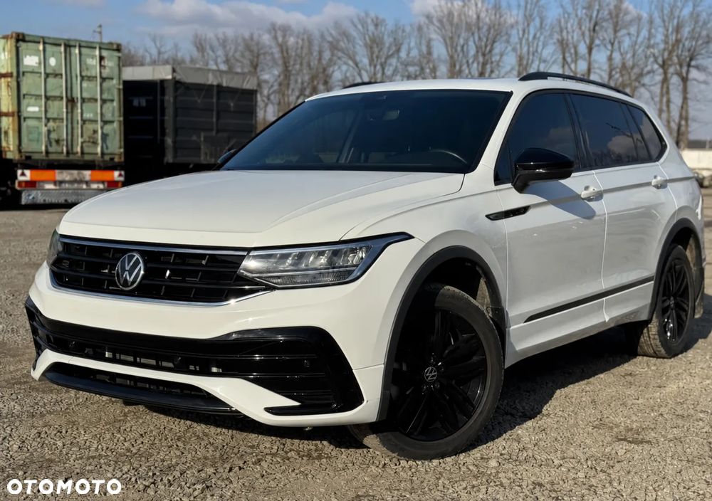 Volkswagen Tiguan - 2