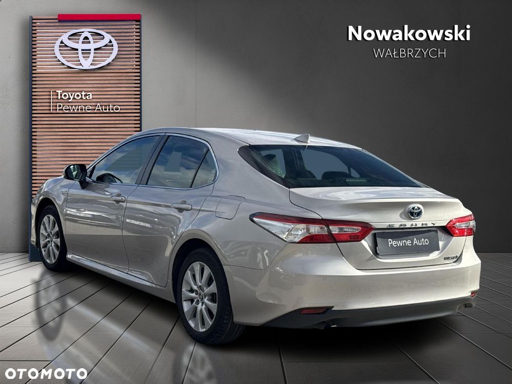 Toyota Camry 2.5 Hybrid Comfort CVT - 4