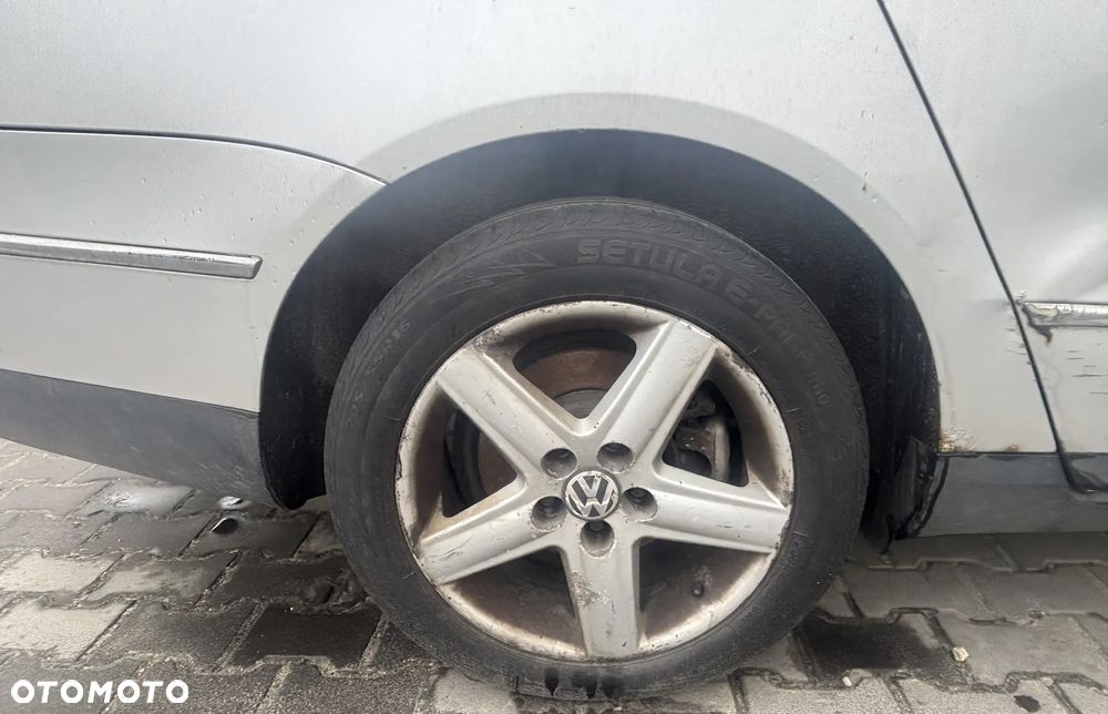 Volkswagen Passat - 23