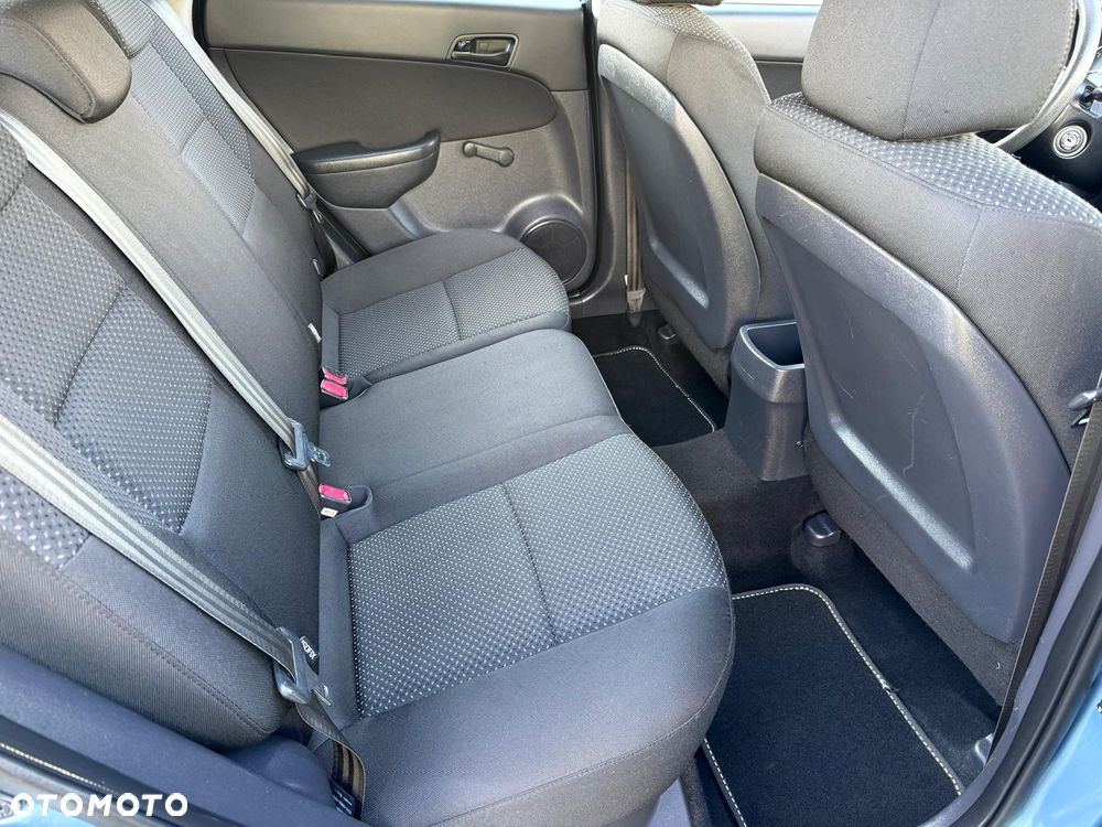 Hyundai i30 1.4 Comfort - 25