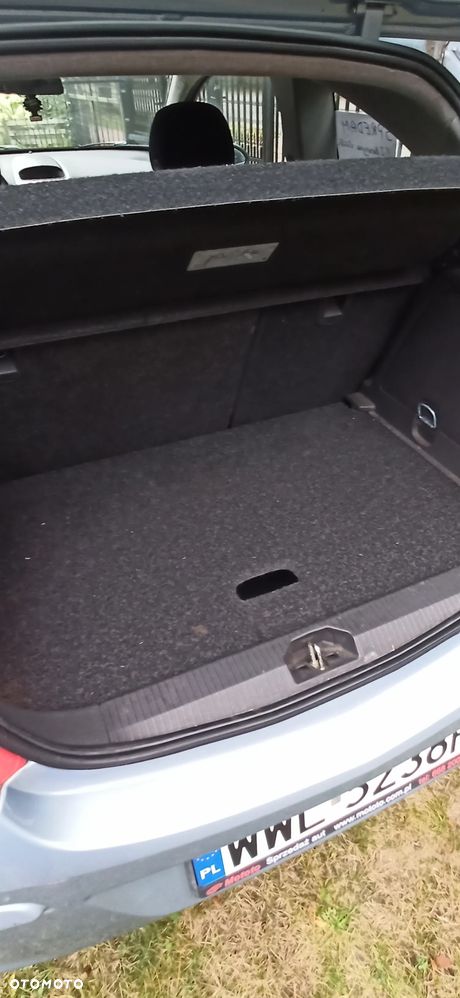 Opel Corsa 1.2 16V - 17