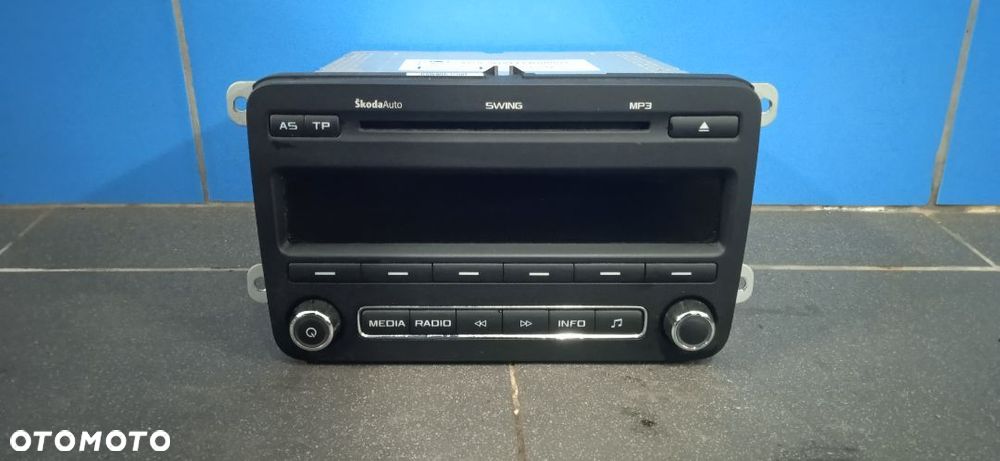 Radio Skoda Fabia II 5J0035161D - 1