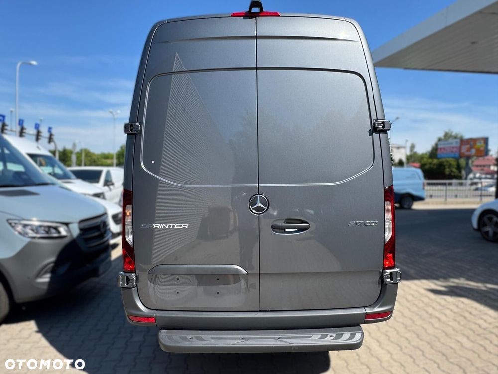Mercedes-Benz Sprinter Furgon L3H2 317 cdi - 14