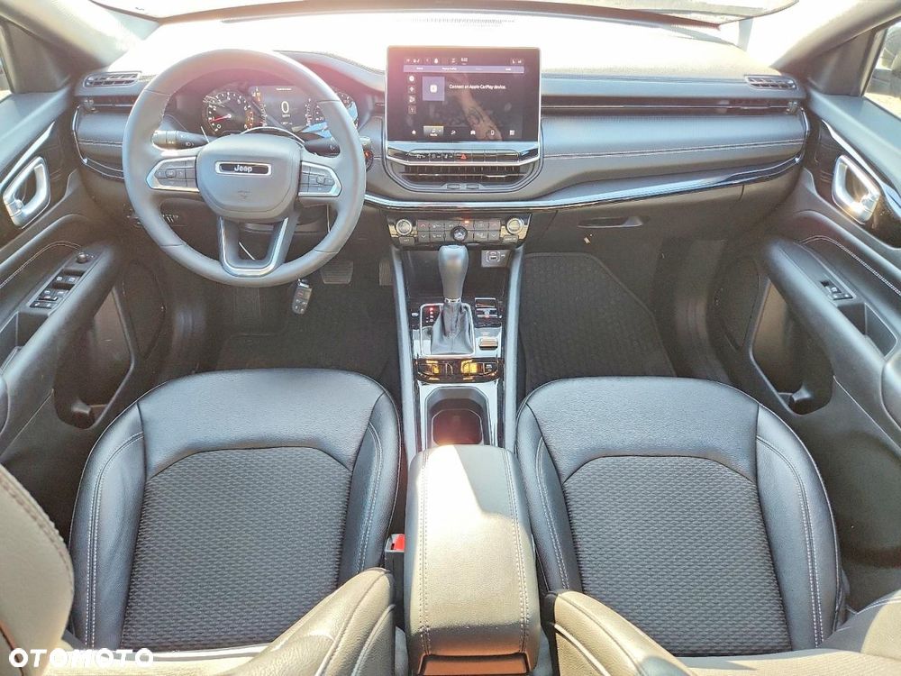 Jeep Compass - 8