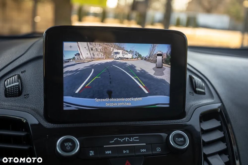 Ford Tourneo Connect Grand - 32