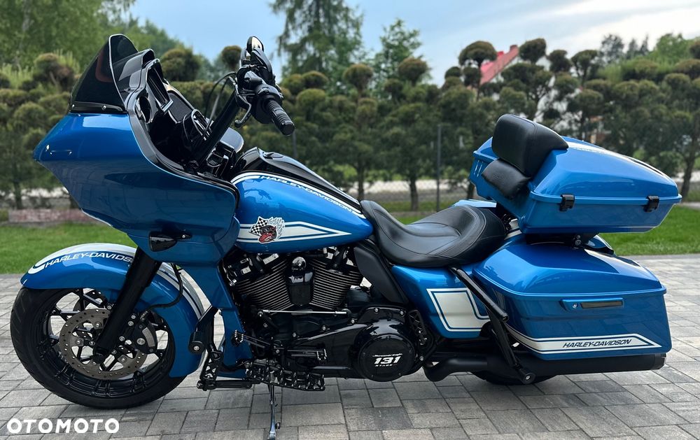 Harley-Davidson Touring Road Glide - 13