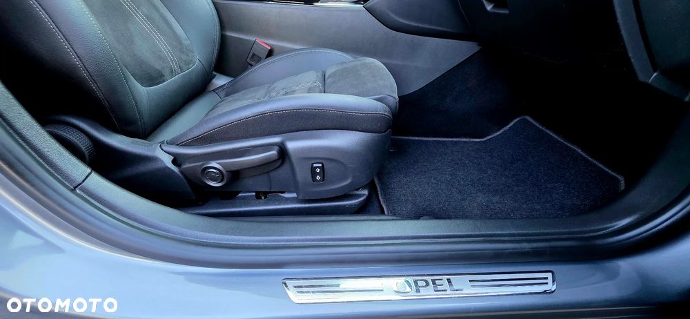 Opel Insignia 2.0 CDTI 4x4 Ultimate S&S - 29