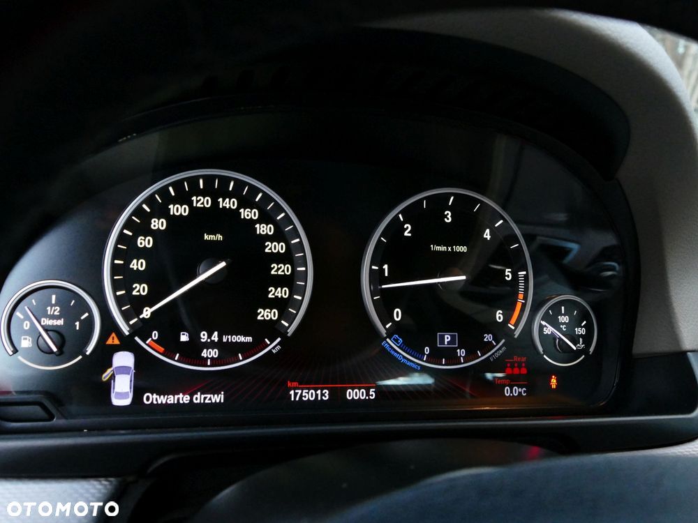 BMW Seria 5 535d xDrive Sport-Aut Luxury Line - 32