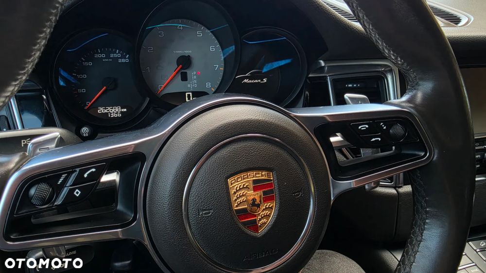 Porsche Macan - 27