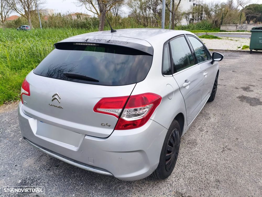 Citroën C4 HDi 90 Tendance - 9