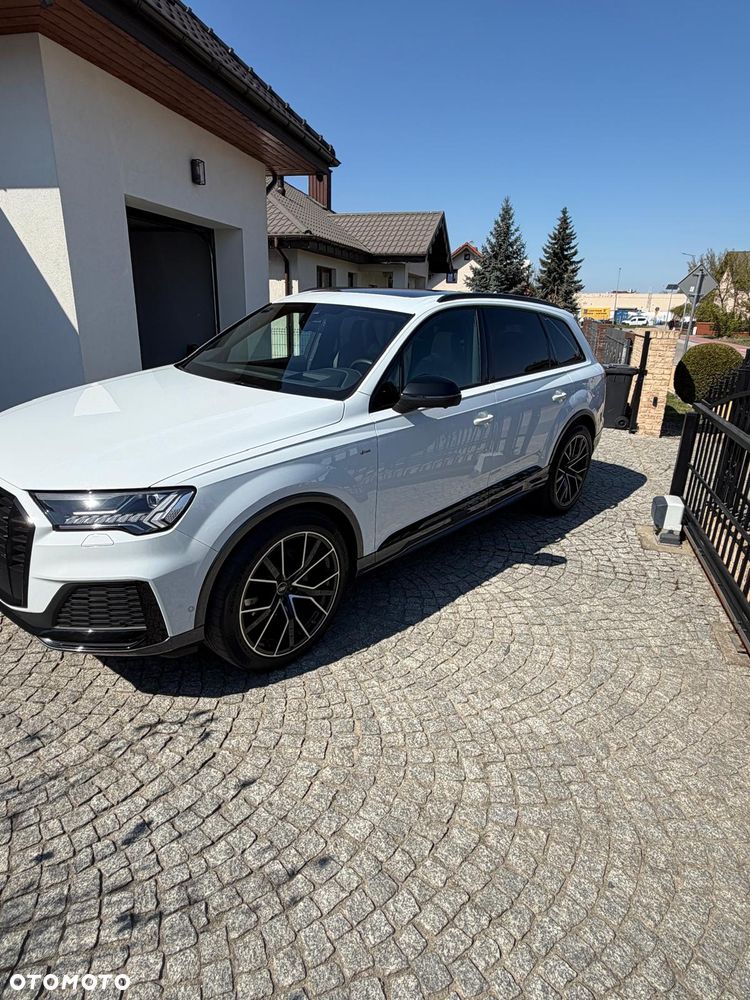 Audi Q7 ver-50-tdi-mhev-quattro-s-line-tiptr - 4