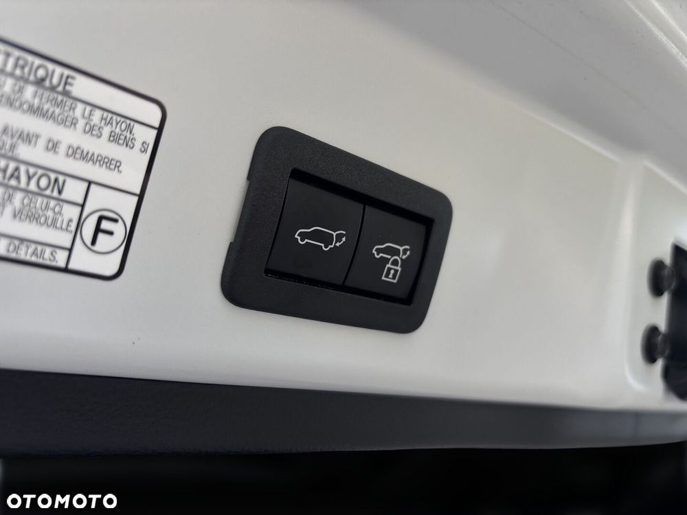Toyota Corolla Cross - 18