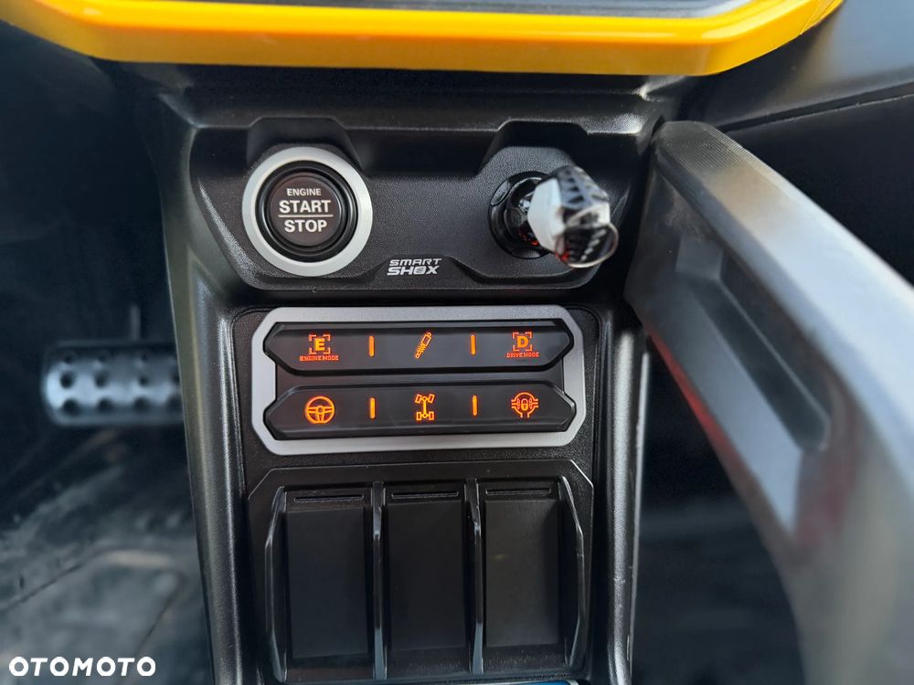 Can-Am Maverick - 26