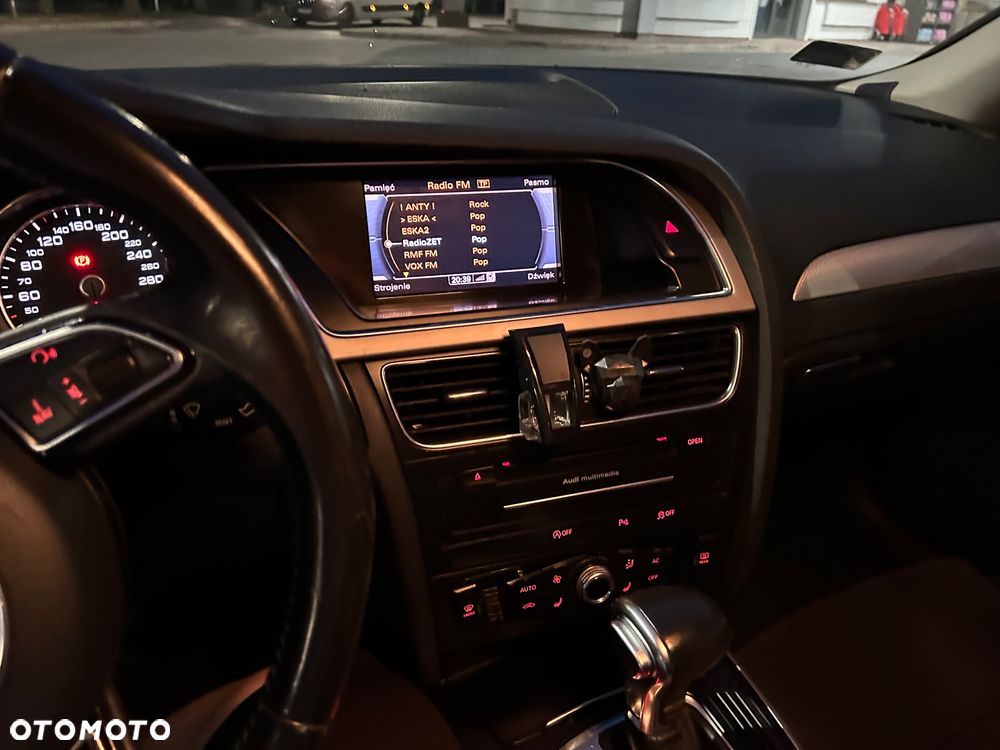 Audi A4 Limousine - 6