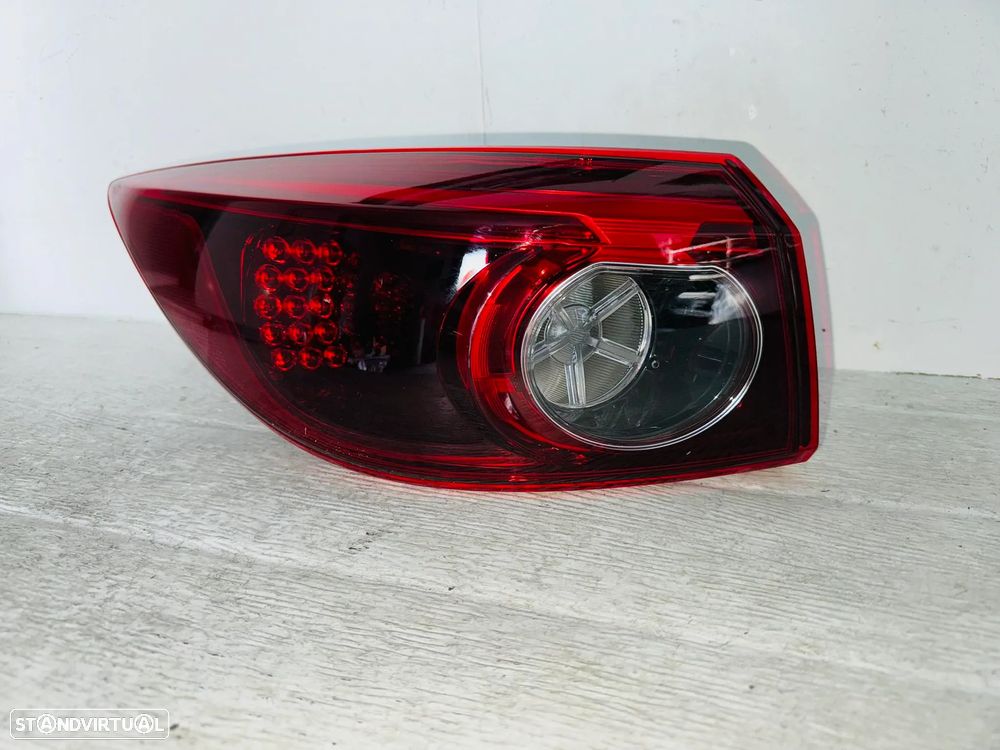 Farolim Canto Trás Esquerdo Mazda 3 (LED) - 2014 / 2024 - 1