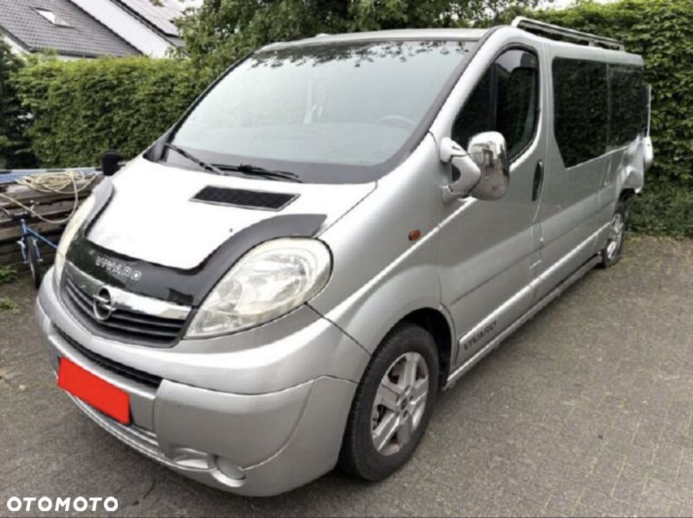 Opel Vivaro - 1
