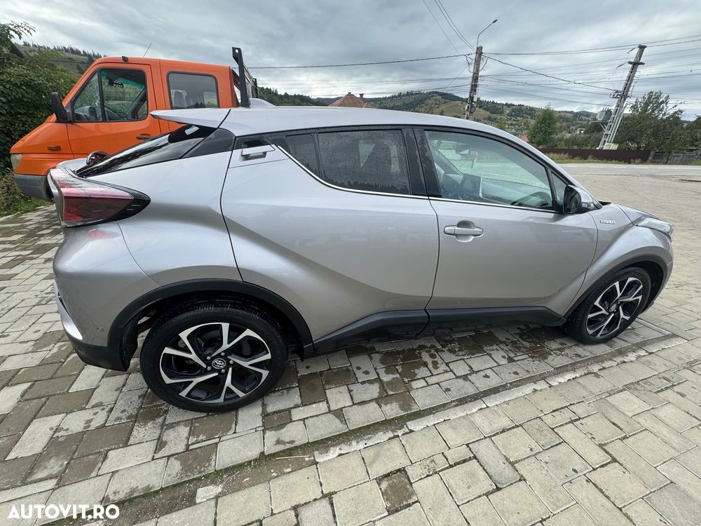 Toyota C-HR - 4