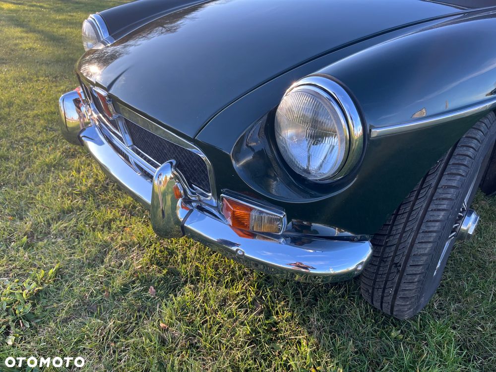 MG MGB - 3