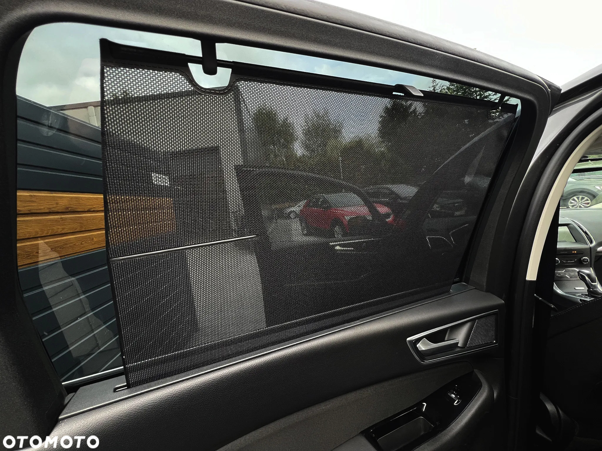 Ford S-Max 2.0 EcoBoost Titanium - 24