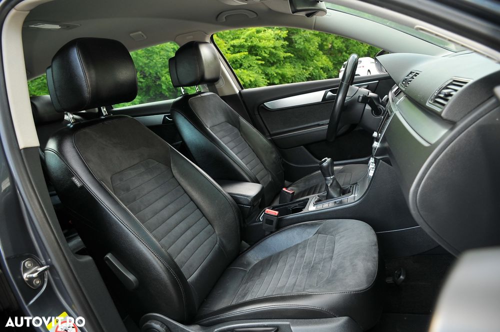 Volkswagen Passat 2.0 TDI Highline - 15