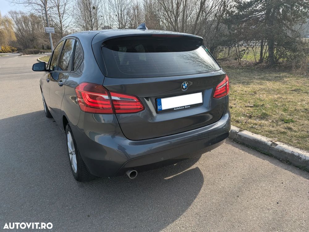 BMW Seria 2 216d - 4