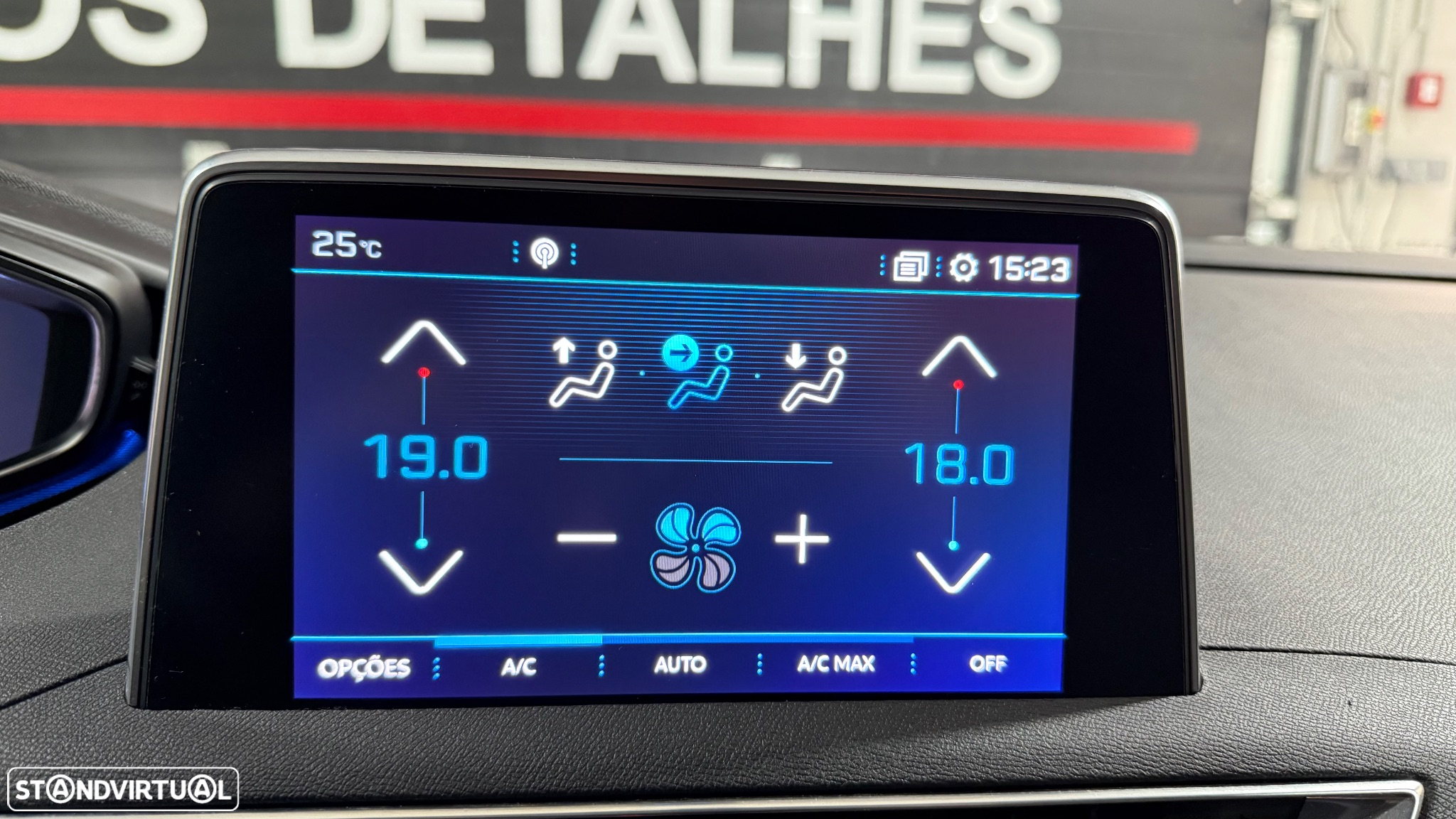 Peugeot 3008 1.2 PureTech Allure - 24