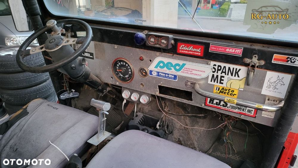 Jeep CJ - 12