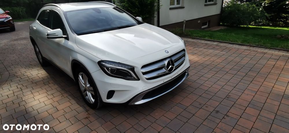 Mercedes-Benz GLA 250 4Matic 7G-DCT AMG Line - 4