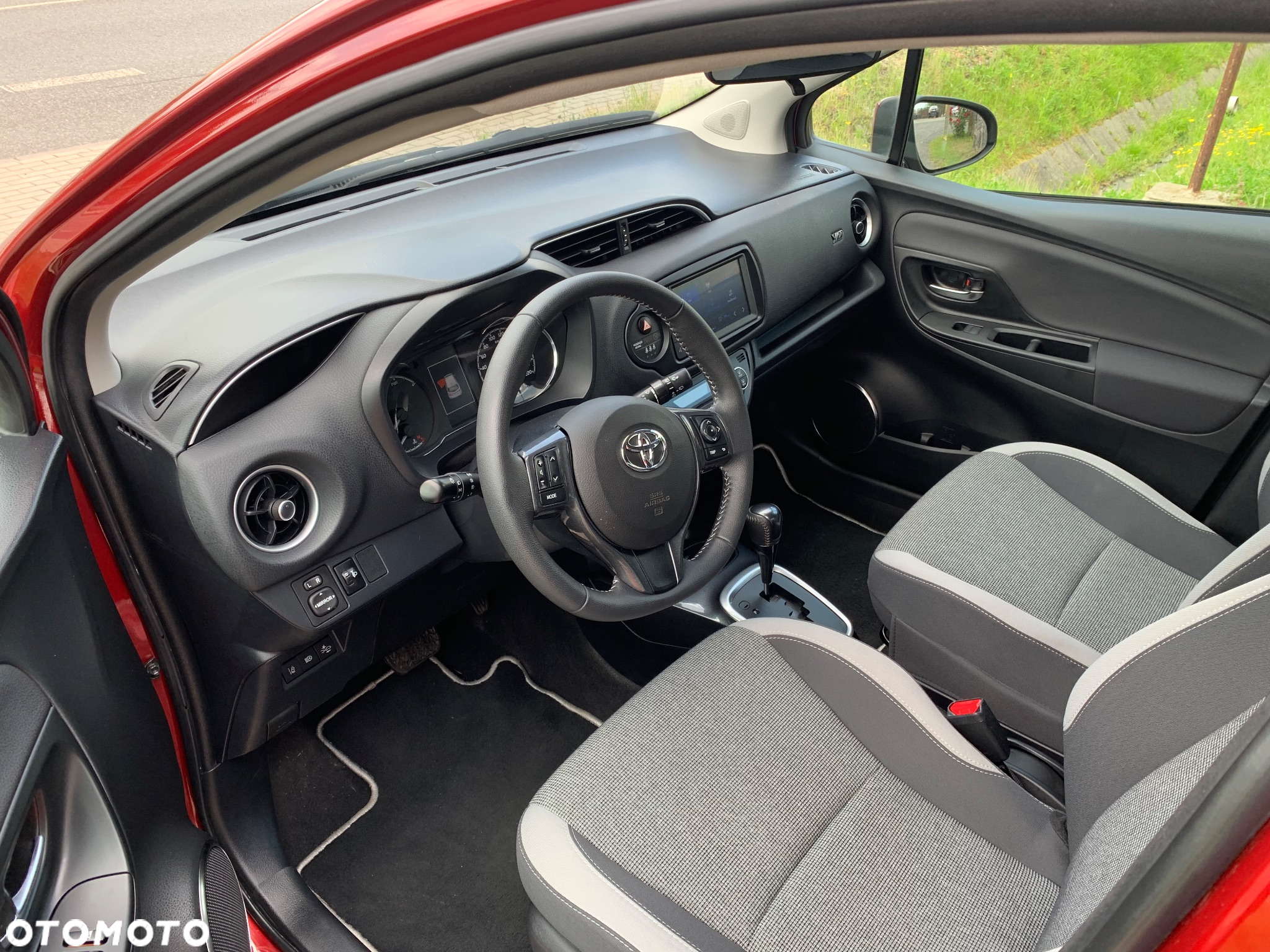 Toyota Yaris Hybrid 1.5 VVT-i Edition-S - 11