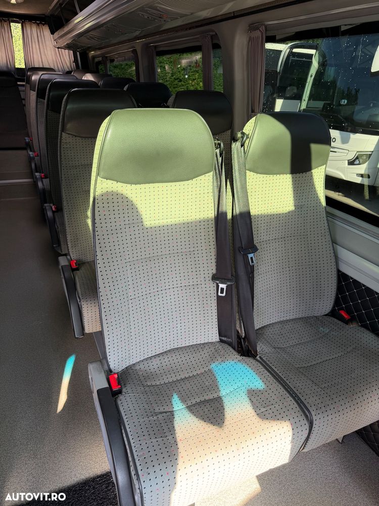Mercedes-Benz Sprinter - 12