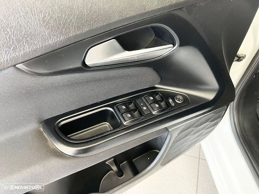 Fiat Tipo Station Wagon 1.3 M-Jet Lounge - 17