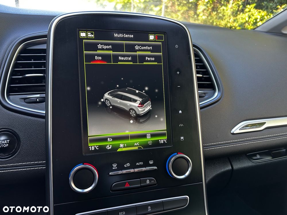 Renault Grand Scenic ENERGY TCe 140 EDC INTENS - 29