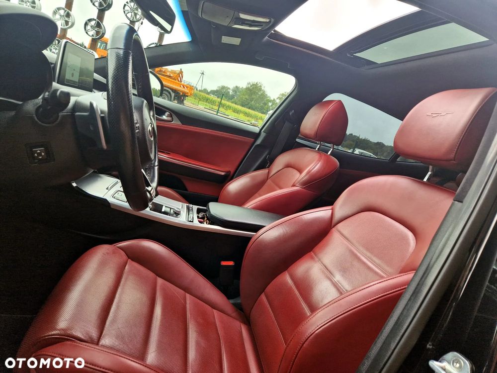 Kia Stinger 3.3 T-GDI V6 GT AWD - 23