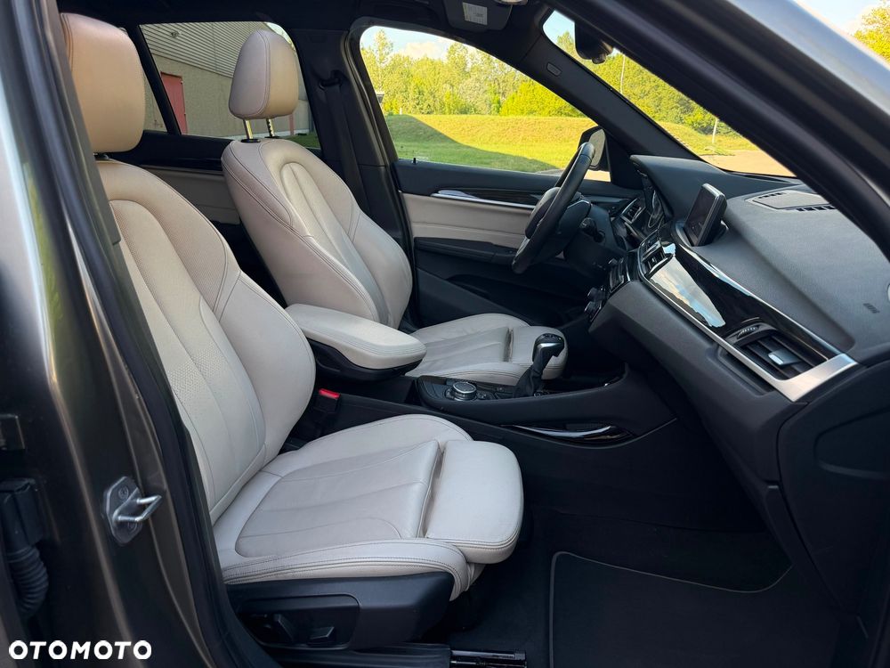 BMW X1 xDrive28i Sport Line - 19