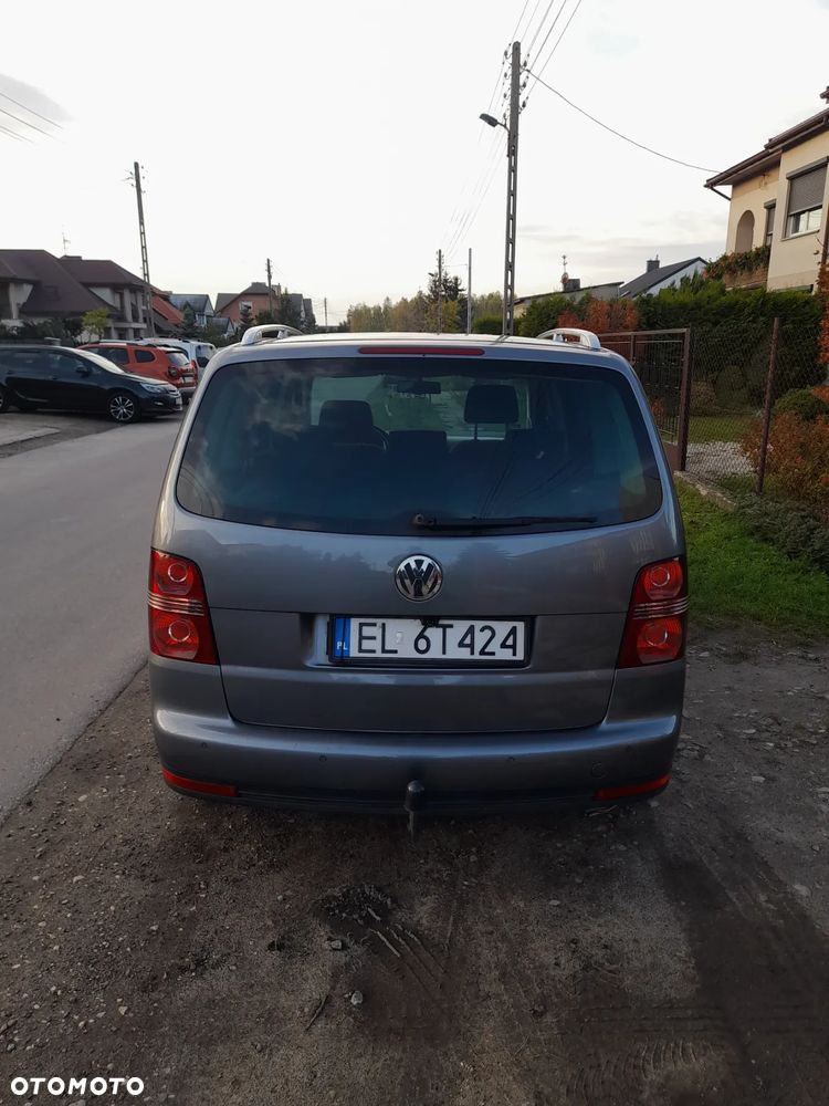 Volkswagen Touran 2.0 TDI Trendline - 6