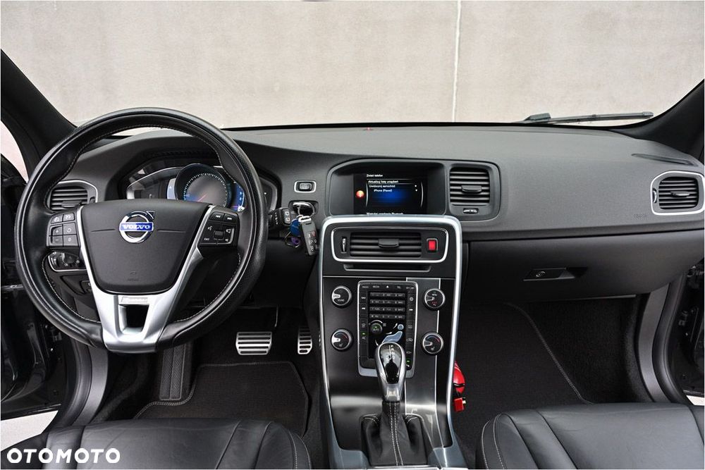 Volvo V60 D4 Geartronic RDesign - 21