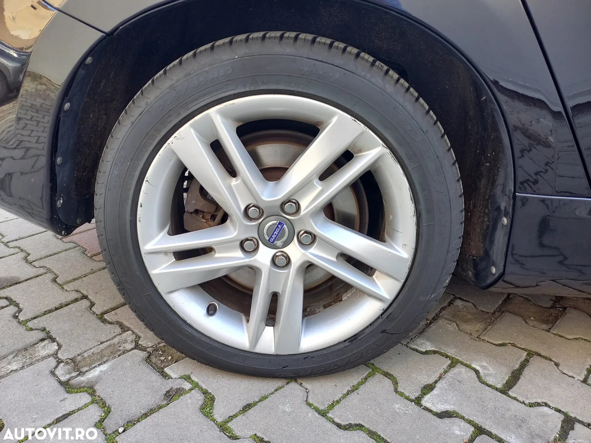 Volvo V60 D6 Plug-In-Hybrid AWD Geartronic Momentum - 33