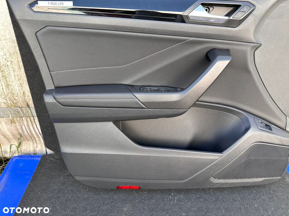 Tapicerka boczek drzwi lewy przód VW T-Roc - 10