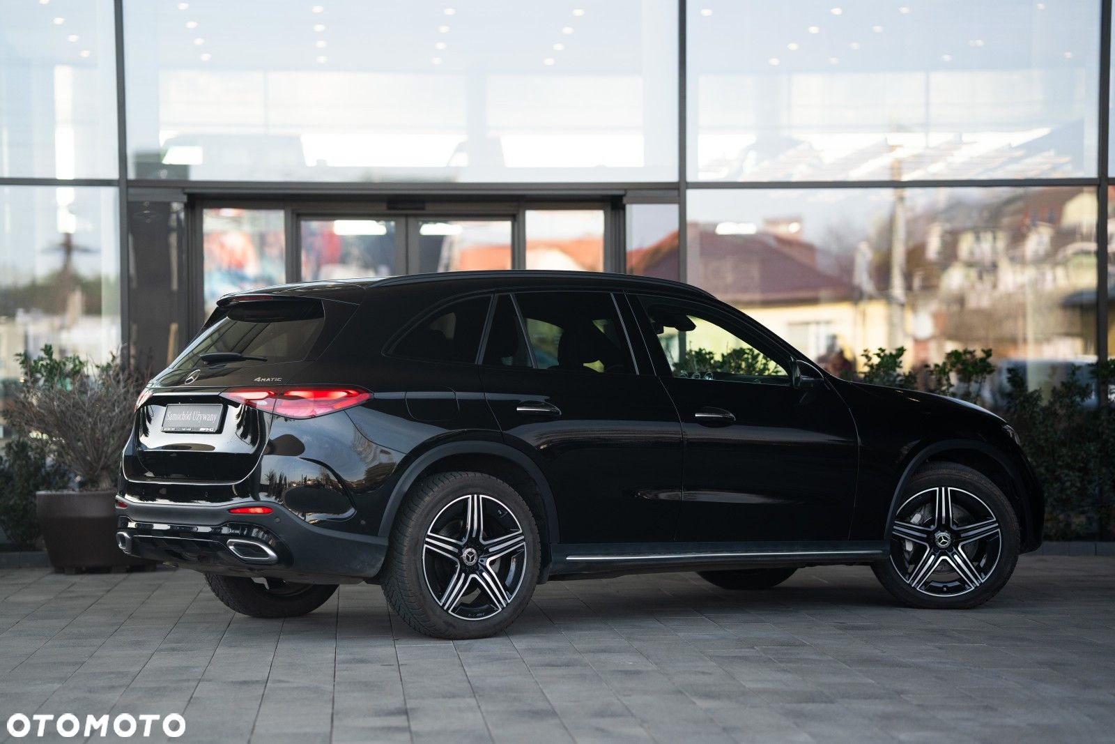 Mercedes-Benz GLC - 4