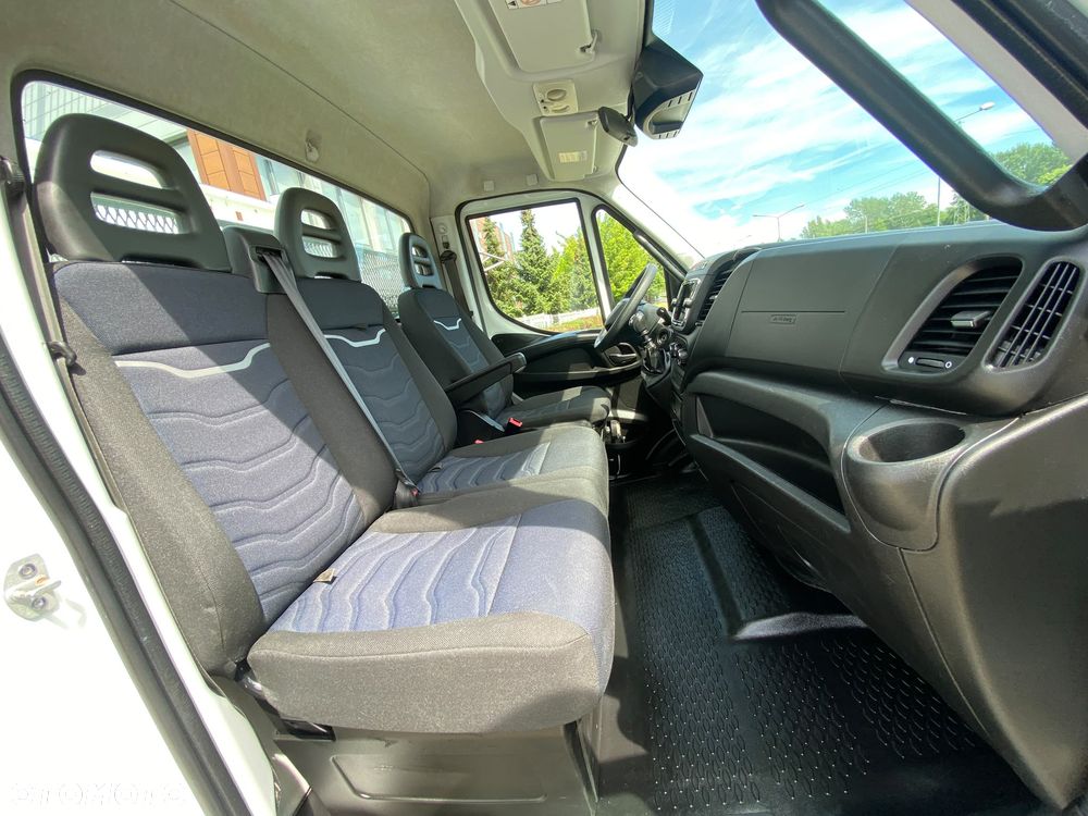 Iveco DAILY 35C16 3,0 HPI WYWROTKA 3 STRONNA NA BLIŹNIAKU - 36
